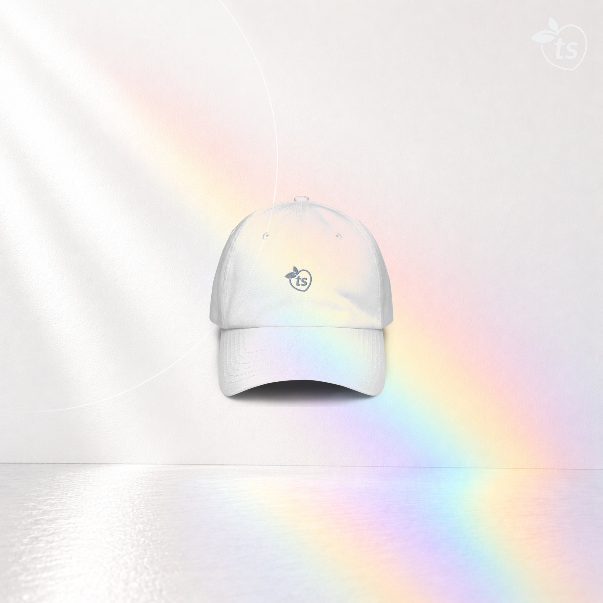 Under Armour® av tsgabrielle® • dad cap • vit